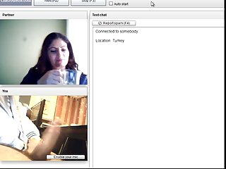 La délicieuse brune Jasmine Vega aime plaire à la bite de son petit ami sex maman hd