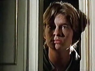 Montrant son cul large Dillion Harper veut porno fille avec penis sucer une bite