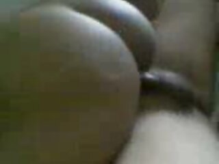 Houe brune porno pere et fille en francais voluptueuse aux gros seins se fait prendre en levrette