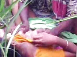 La belle bombasse porno homme et femme Jasmine Spice se fait lécher et baiser la chatte