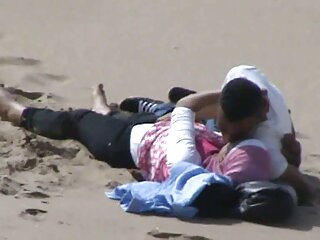 Momo Yoshida, professeur de japonais impudique, mange de la porno de femme et cheval glace